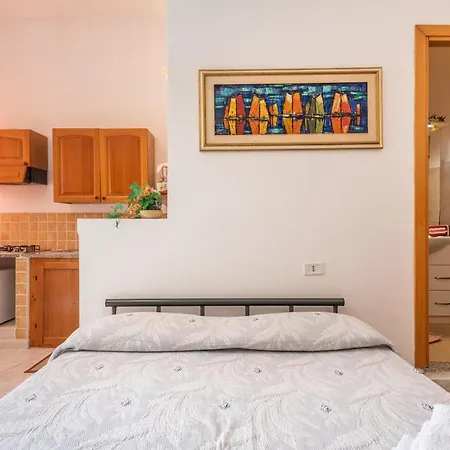 Holiday home Monolocale Il Girasole *